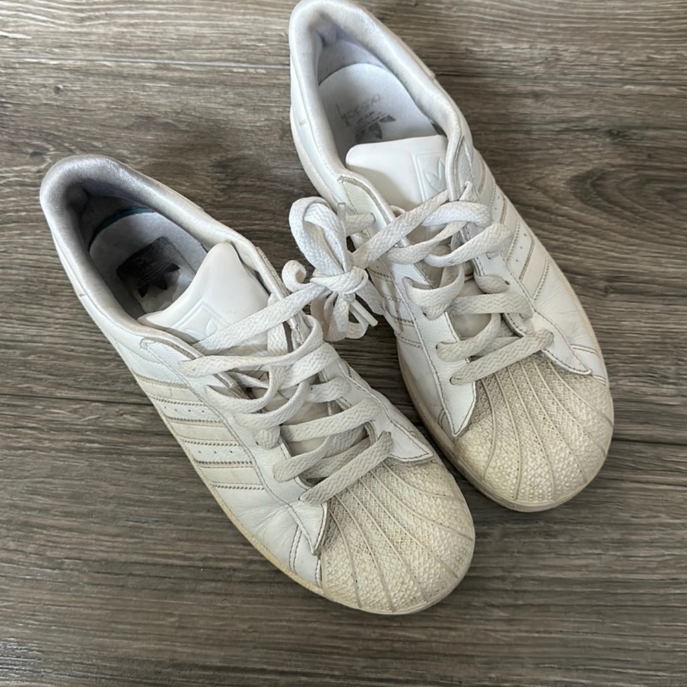 Adidas white Ortholite size 4 1/2 vintage 2014 white collectible.
